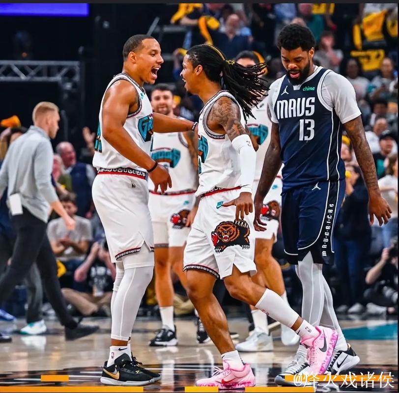 森林狼战胜独行侠升至西部第八 灰熊轻松拿下黄蜂 森林狼战胜独行侠升至西部第八 灰熊轻松拿下黄蜂